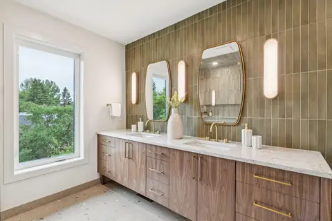 1311 Carlyle Road SW photo 27