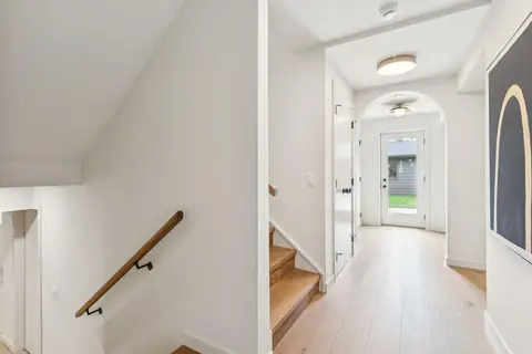 1311 Carlyle Road SW photo 31