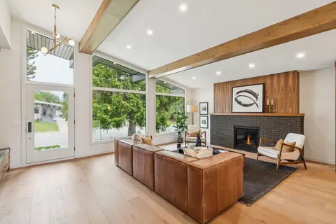 1311 Carlyle Road SW photo 8