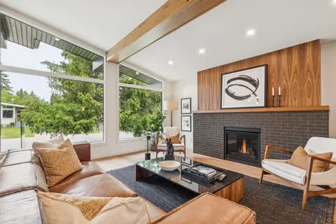 1311 Carlyle Road SW photo 9