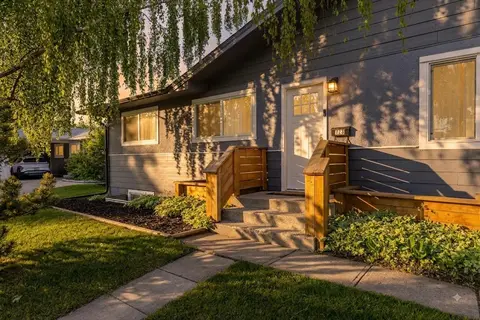 723 75 Avenue SW photo 2