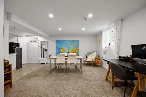 723 75 Avenue SW photo 24