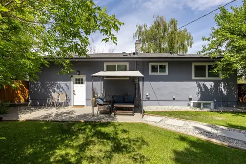 723 75 Avenue SW photo 32