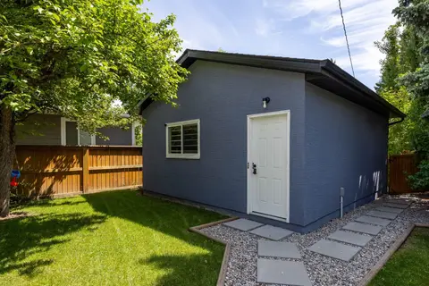723 75 Avenue SW photo 34