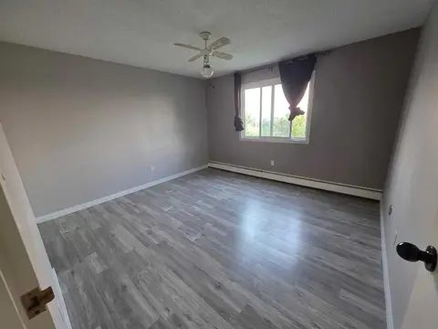 809, 8948 Elbow Drive SW photo 40