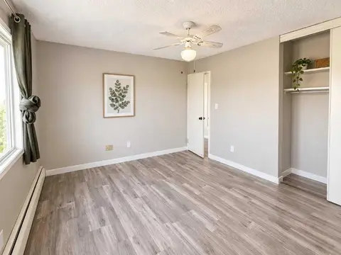 809, 8948 Elbow Drive SW photo 5