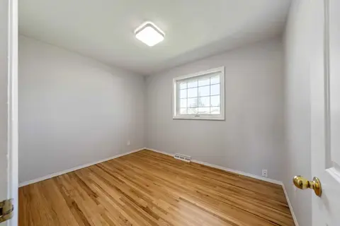 629 Agate Crescent SE photo 15