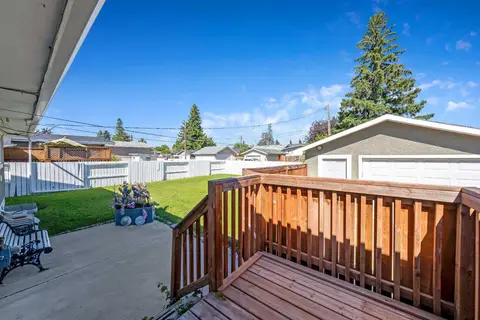 629 Agate Crescent SE photo 23