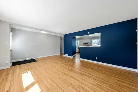 629 Agate Crescent SE photo 9