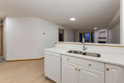 244, 8535 Bonaventure Drive SE photo 6