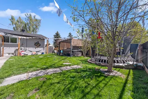 80 Allandale Close SE photo 34