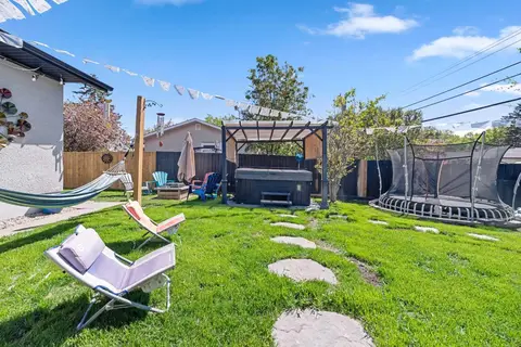 80 Allandale Close SE photo 41