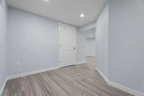 9408 5 Street SE photo 25