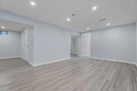 9408 5 Street SE photo 30