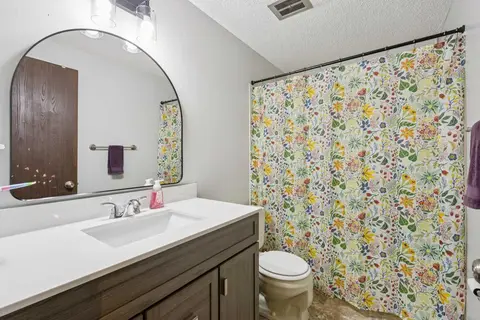 83, 630 Sabrina Road SW photo 16