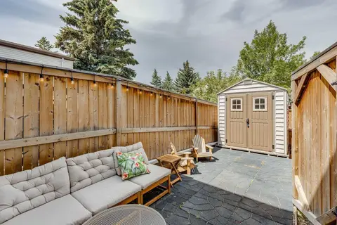 83, 630 Sabrina Road SW photo 23