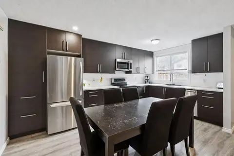 83, 630 Sabrina Road SW photo 6