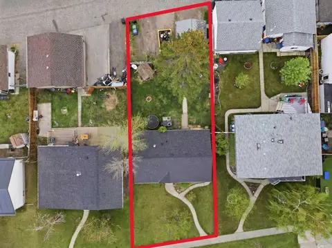 9032 Fairmount Drive SE, Calgary