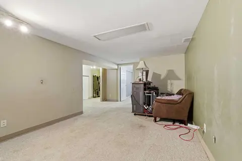 9032 Fairmount Drive SE photo 25