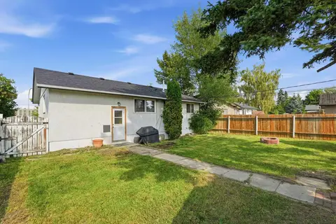 9032 Fairmount Drive SE photo 28