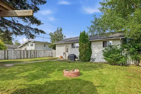 9032 Fairmount Drive SE photo 29