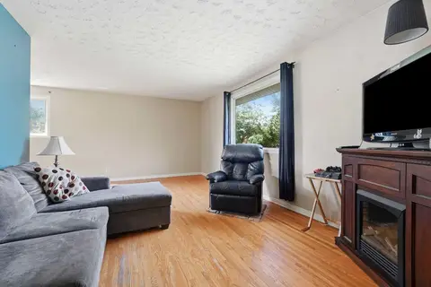 9032 Fairmount Drive SE photo 6