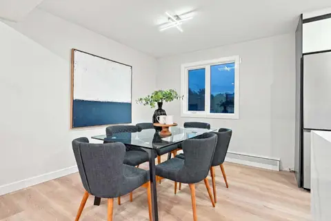 67 Flavelle Road SE photo 10