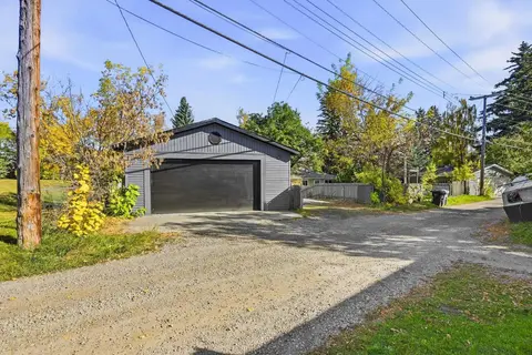 67 Flavelle Road SE photo 47