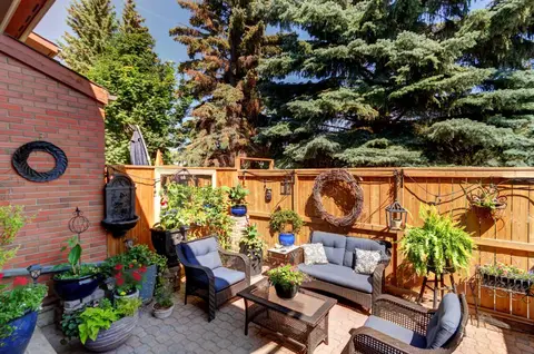 103, 1305 Glenmore Trail SW photo 2