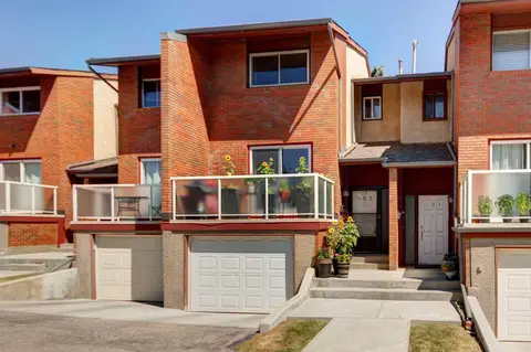 103, 1305 Glenmore Trail SW photo 3