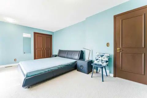 240 Canterville Drive SW photo 38