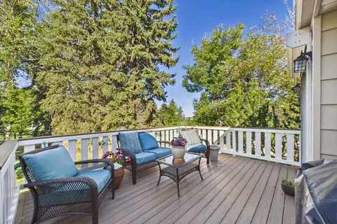 10716 Mapleshire Crescent SE photo 28