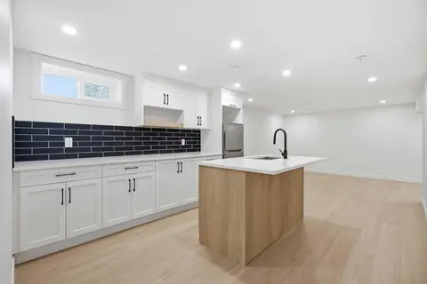451 Arlington Drive SE photo 34