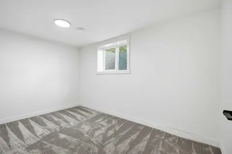 451 Arlington Drive SE photo 36