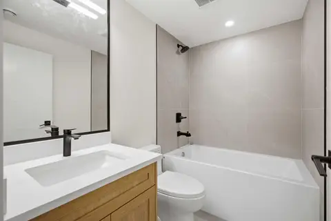 451 Arlington Drive SE photo 38