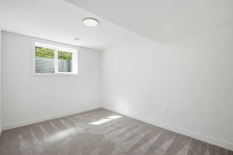 451 Arlington Drive SE photo 39