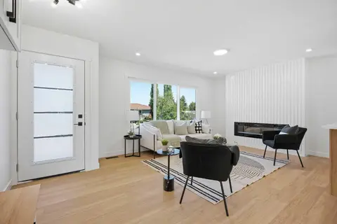 451 Arlington Drive SE photo 6