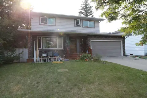 7331 Keewatin Street SW photo 4