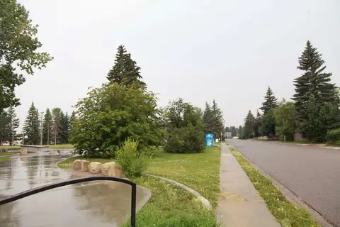 904 73 Avenue SW photo 8