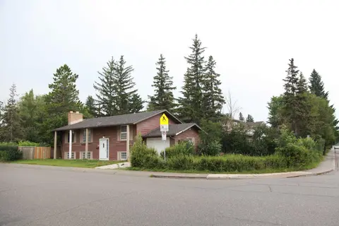 904 73 Avenue SW photo 9