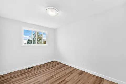 34, 9908 Bonaventure Drive SE photo 20