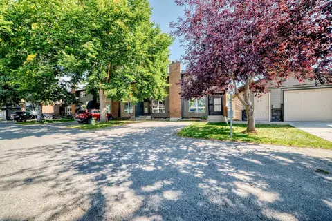 34, 9908 Bonaventure Drive SE photo 6