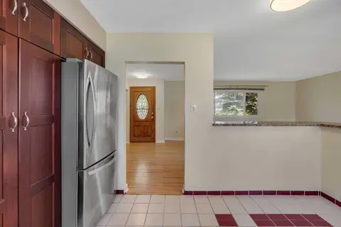 8432 Elbow Drive SW photo 11