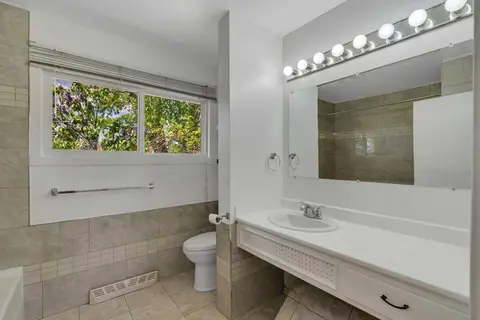 8432 Elbow Drive SW photo 16