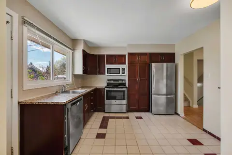 8432 Elbow Drive SW photo 8