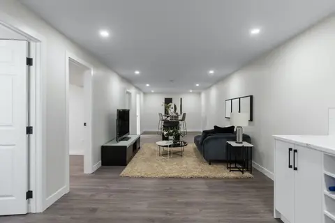 9608 5 Street SE photo 17
