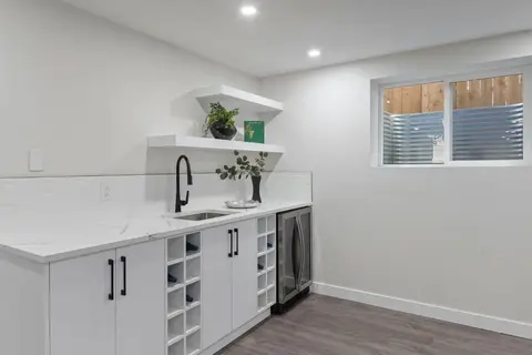 9608 5 Street SE photo 20
