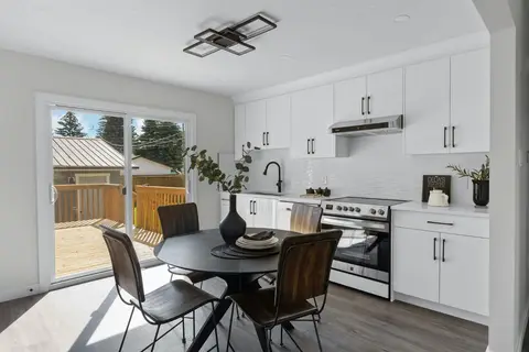 9608 5 Street SE photo 6