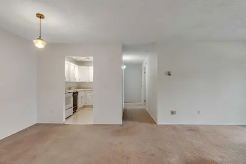 2306, 315 Southampton Drive SW photo 11