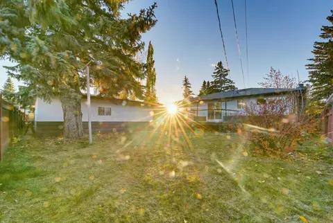 83 Ferncliff Crescent SE photo 23